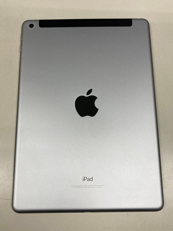 電池92％ 美品 iPad 第5世代 128GB SIMフリー スペースグレイ【動作