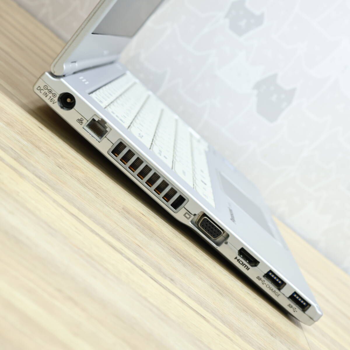 超美品 高性能7世代i3！SSD128GB メモリ8GBCF-LX6 Core i3-7100U Web