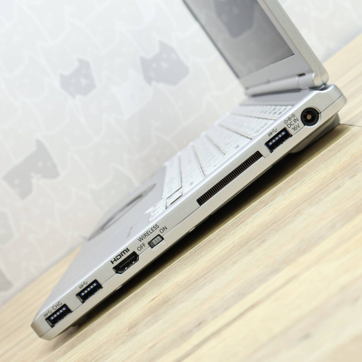 HIKSEMI 美品！お手頃Win11公式対応8世代i3/メ8G/SSD+HDD/カメラ/FHD HIKSEMI 両 type-A type-C 高速 ポータブル 外付け 1TB SSD Windowsデスクトップ