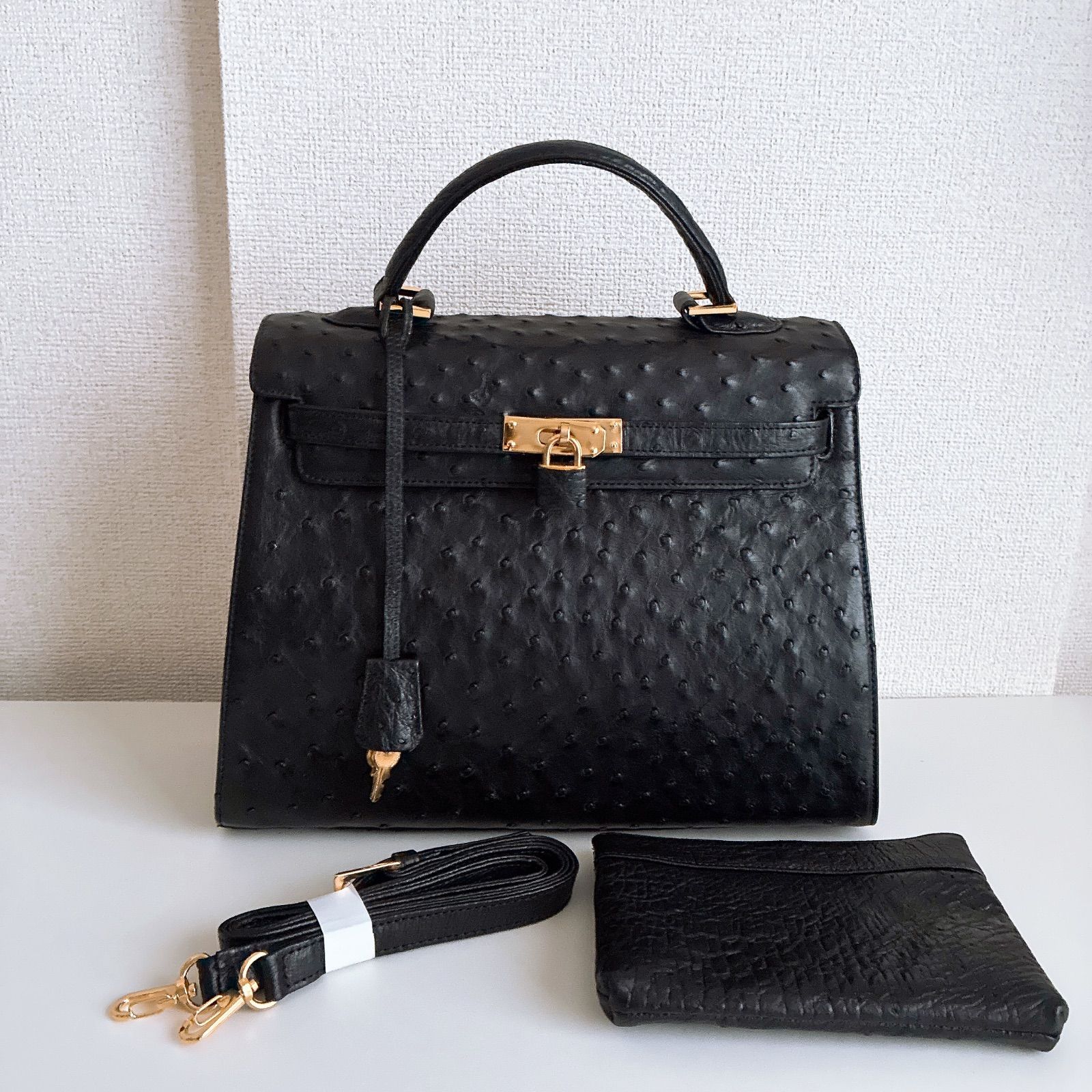 オーストリッチ風 2way ハンドバッグ ポーチ付き ゴールド金具 台形