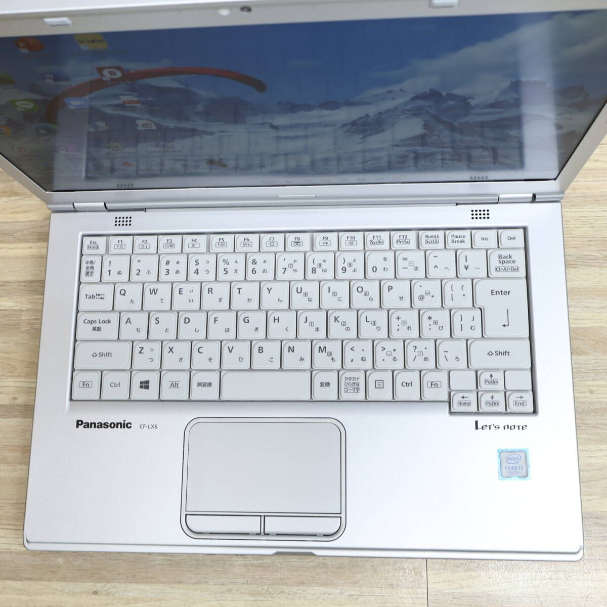 SALE，本物保証 美品 高性能7世代i3！SSD128GB メモリ8GBCF-LX6 Core i3-