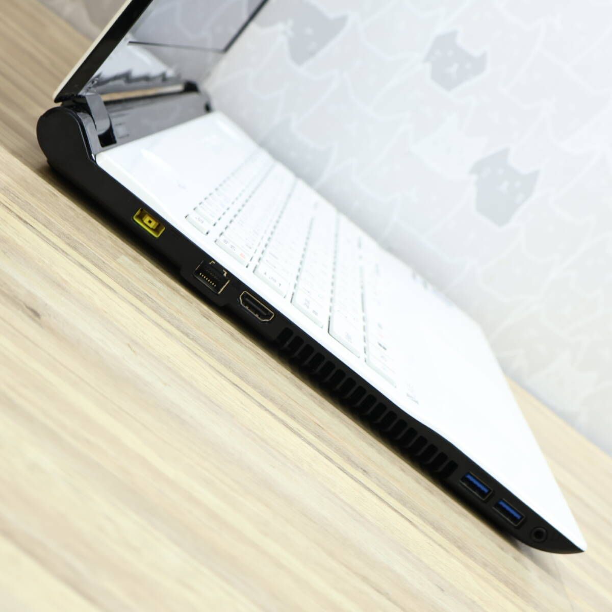 ☆超美品 高性能6世代i3！大容量1TB メモリ8GB☆NS350E Core i3-6100U