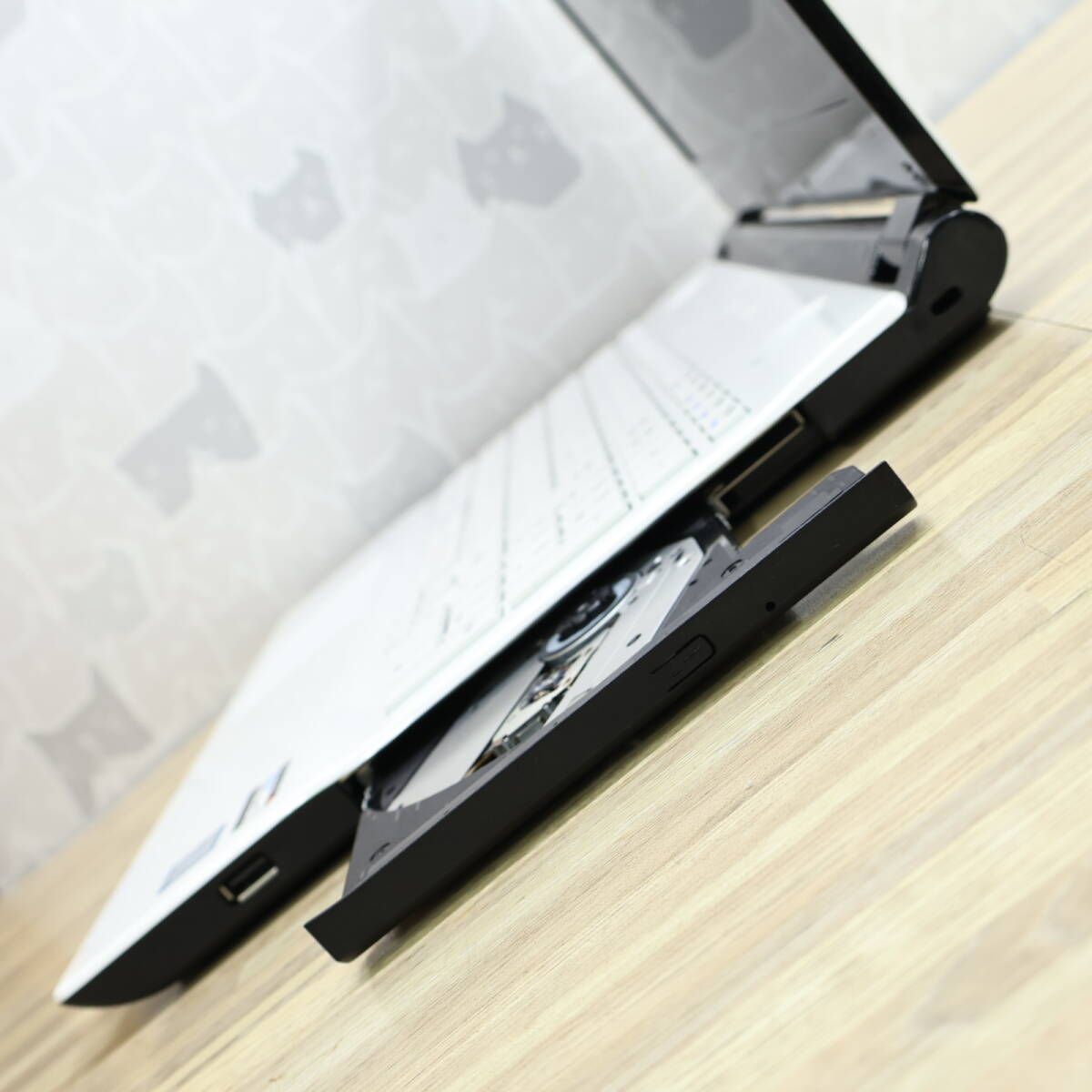 ☆超美品 高性能6世代i3！大容量1TB メモリ8GB☆NS350E Core i3-6100U