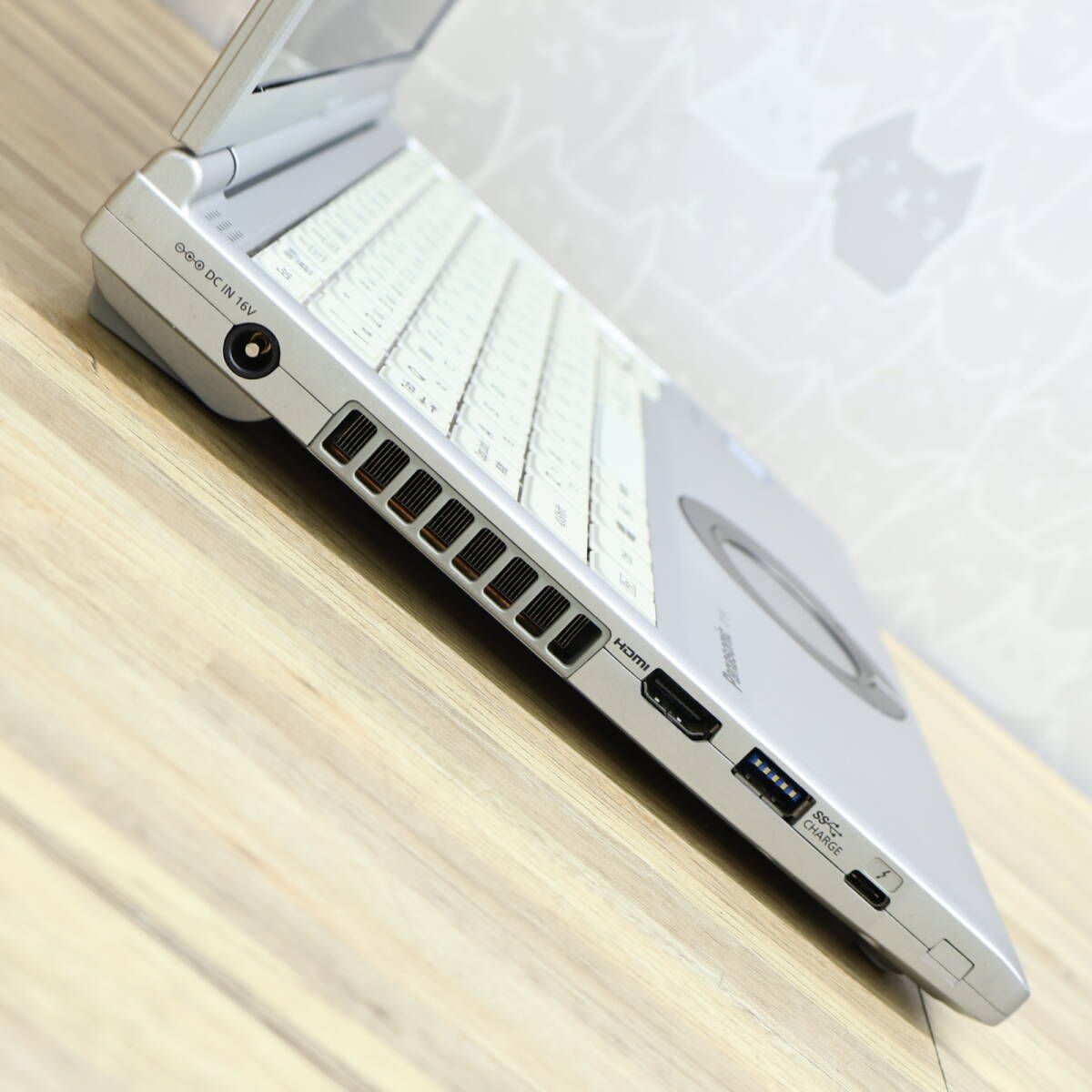 ★完動品 高性能8世代4コアi5！SSD256GB メモリ8GB★CF-SV7 Core i5-8350U Webカメラ TypeC LTE Win11 MS Office2019 H&B★P80314 高性能8世代4コアi5！SSD256GB ☆完動品 メモリ8GB☆CF- メモリ8GB NVMeSSD256GB ☆超美品