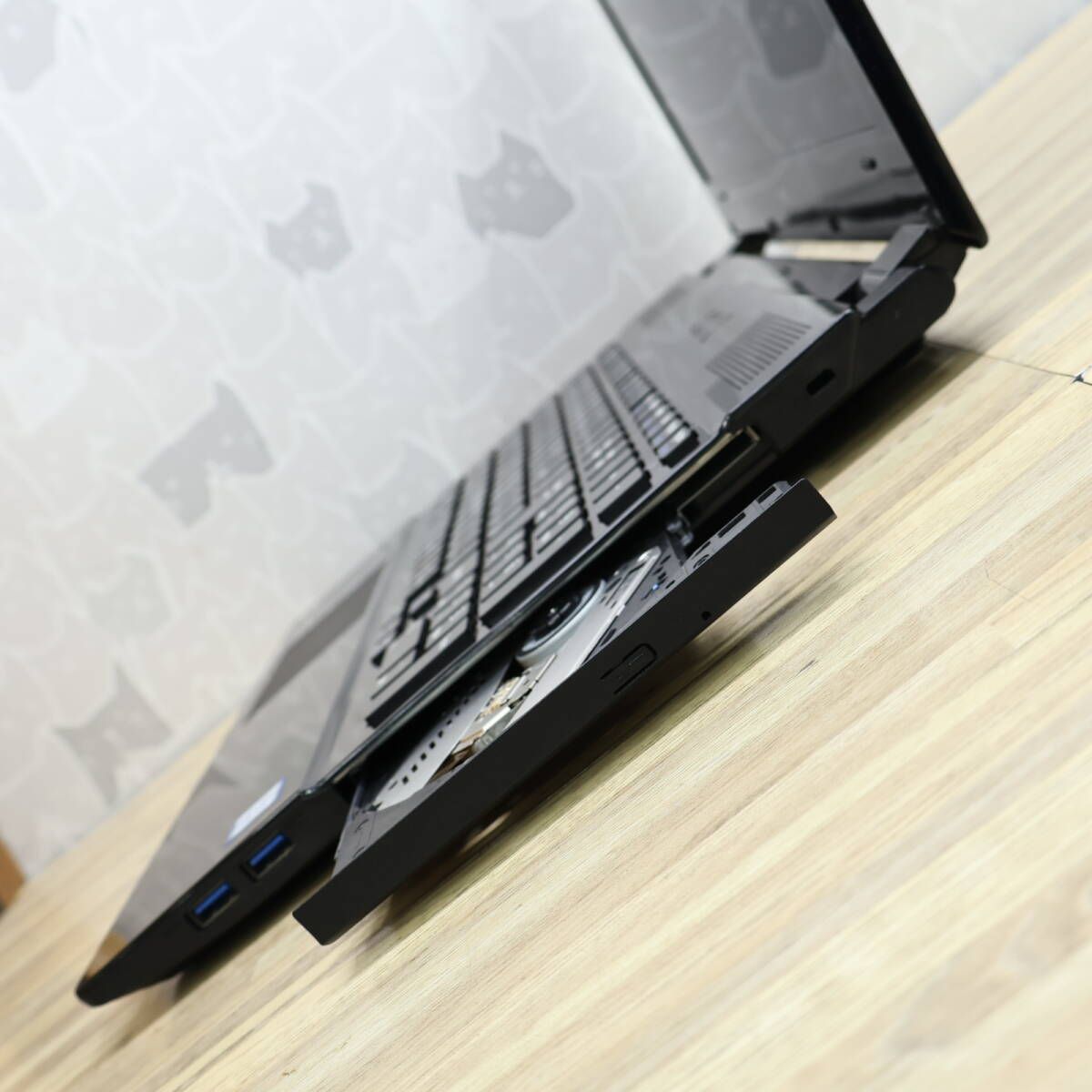 たっぷり1TB i5 Blu-ray Windows11 ノートパソコン カメラ たっぷり1TB