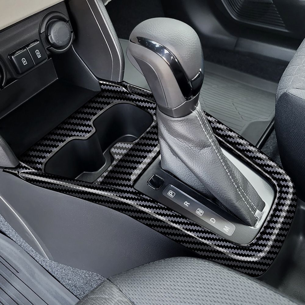 送料無料 スズキ Suzuki スイフト Swift 2024年式対応 フルカバーパネルフレーム ABS製 1枚セット カーボン調 グロスブラック レッド 左右ハンドル対応 内装パネル 貼り付け式 傷防止 耐摩耗 車内ドレスアップ 専用設計 カスタムパーツ