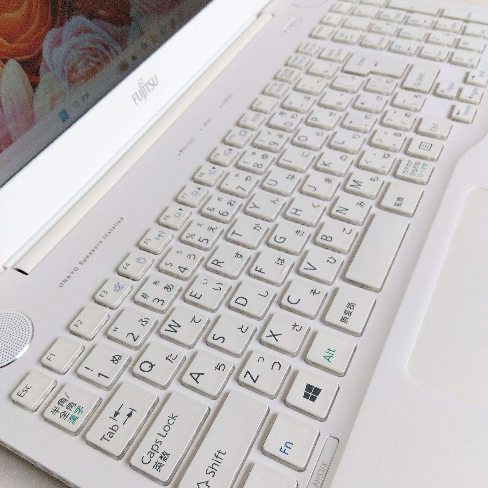Windows11✨高速SSD✨富士通ノートパソコン✨カメラ＆Office付きPC✨01