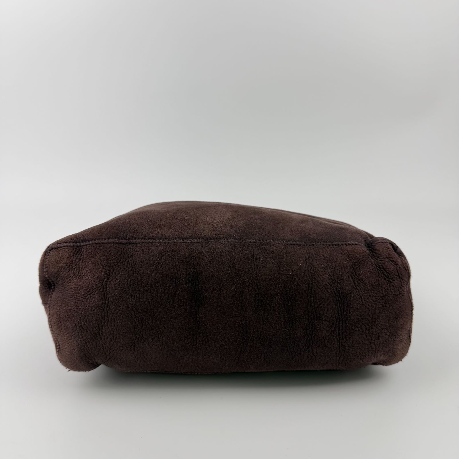 中古】CHANEL シャネル ショルダーバッグ ムートン スエード ボルドー 