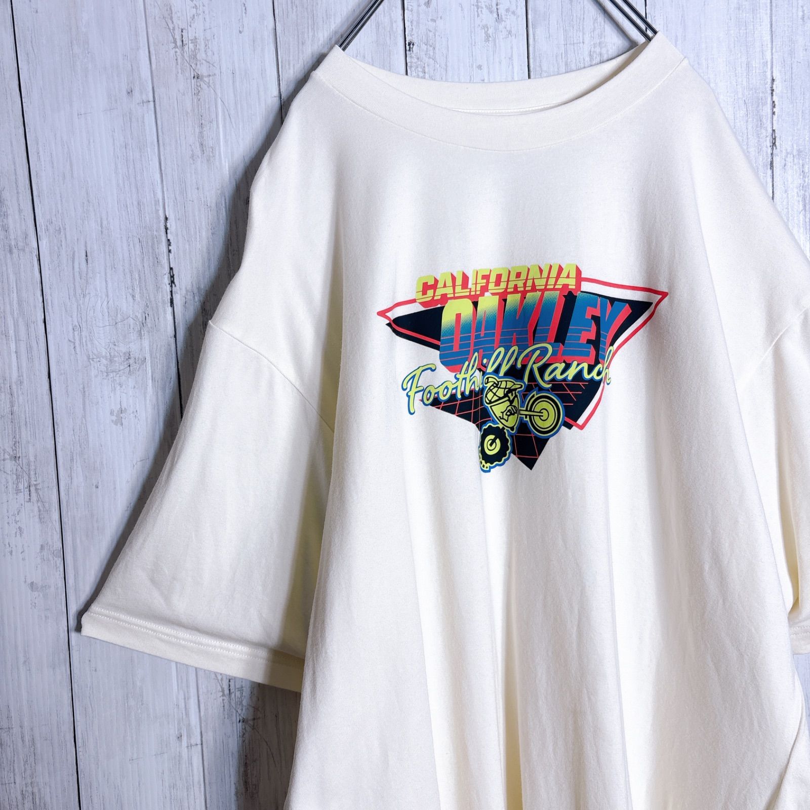 【国内正規品】オークリー OAKLEY 薄ベージュホワイト グラフィック 半袖Tシャツ #6119