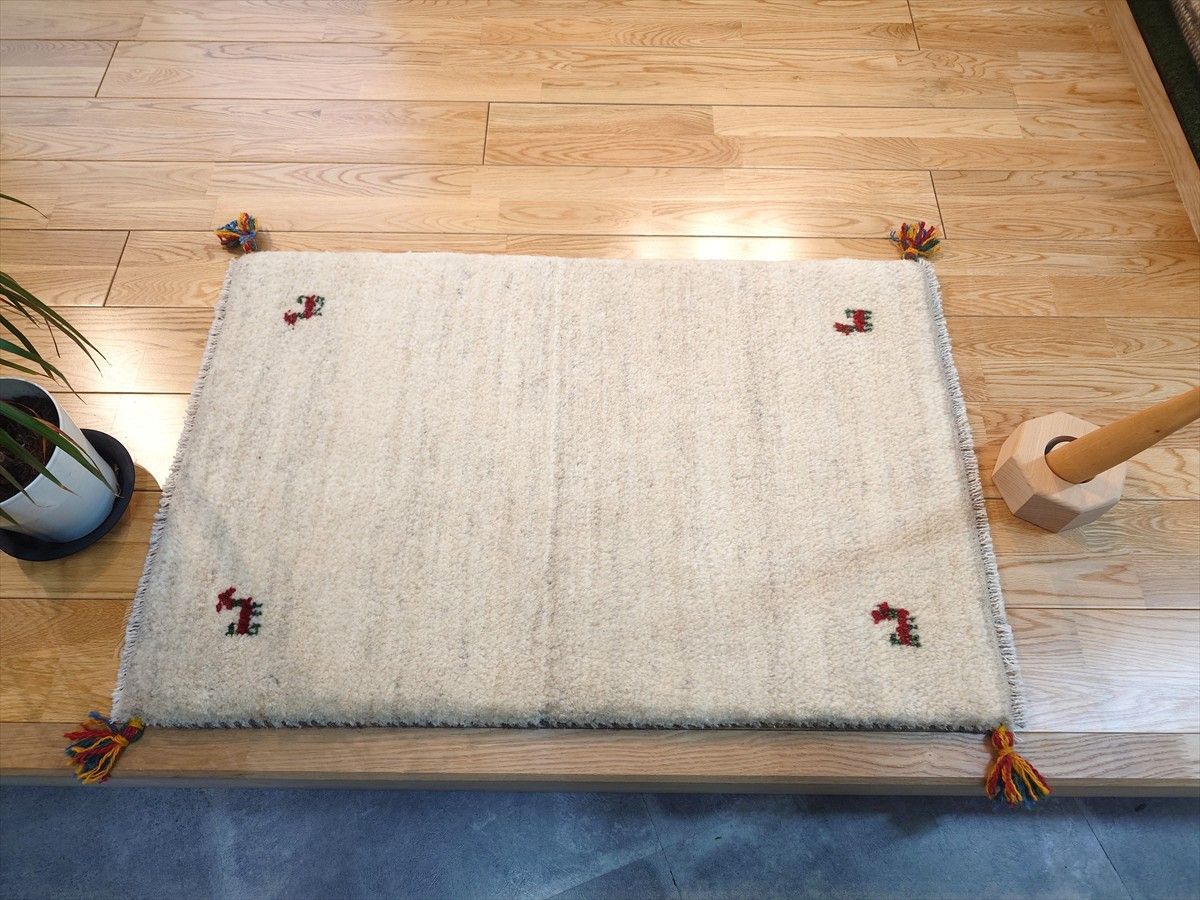 ハンドメイド　手織り　ペルシャ　ギャッベ　玄関マット　ラグ　92x60cm　ベージュ　シンプル　RJ16024