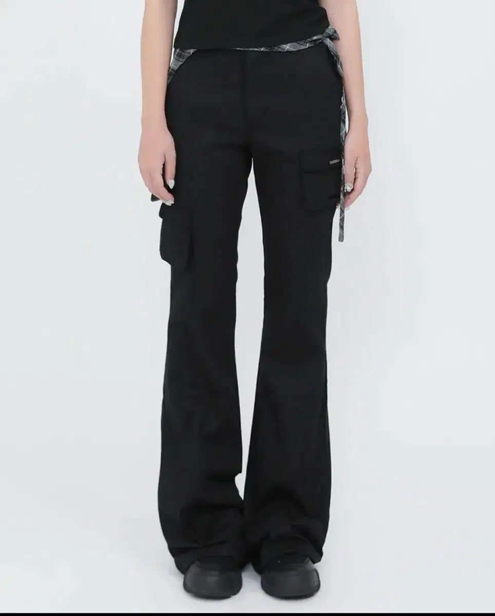 Line pocket cargo pants BLACK 1
