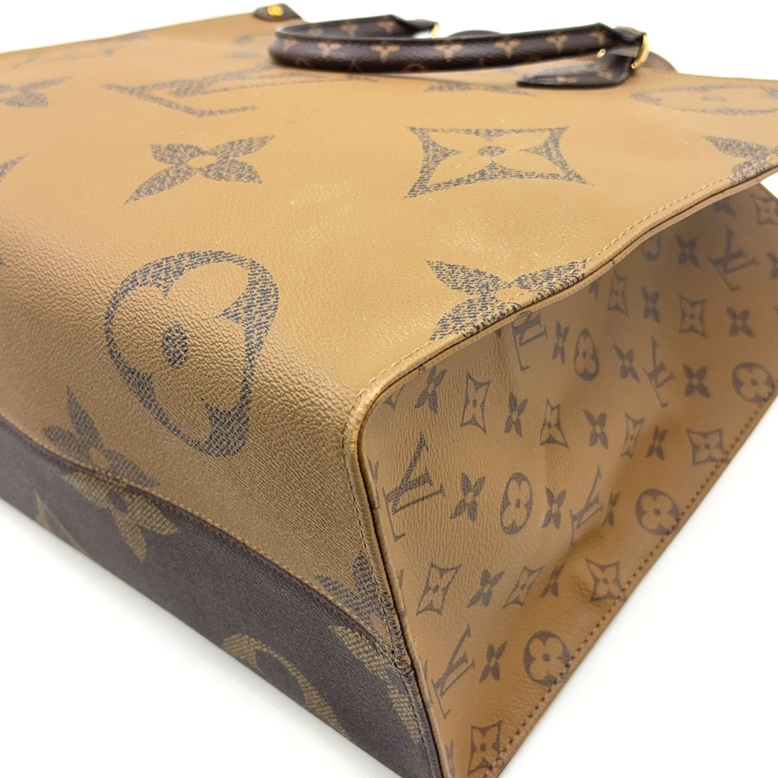 新着】LOUIS VUITTON オンザゴーMM モノグラムジャイアント モノグラム 