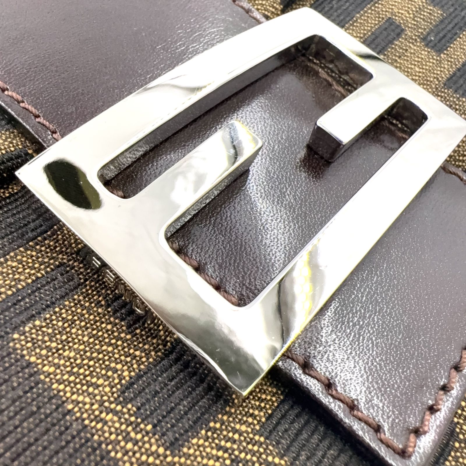 新着】FENDI ズッカ マンマバケット レザー×キャンバス ブラウン