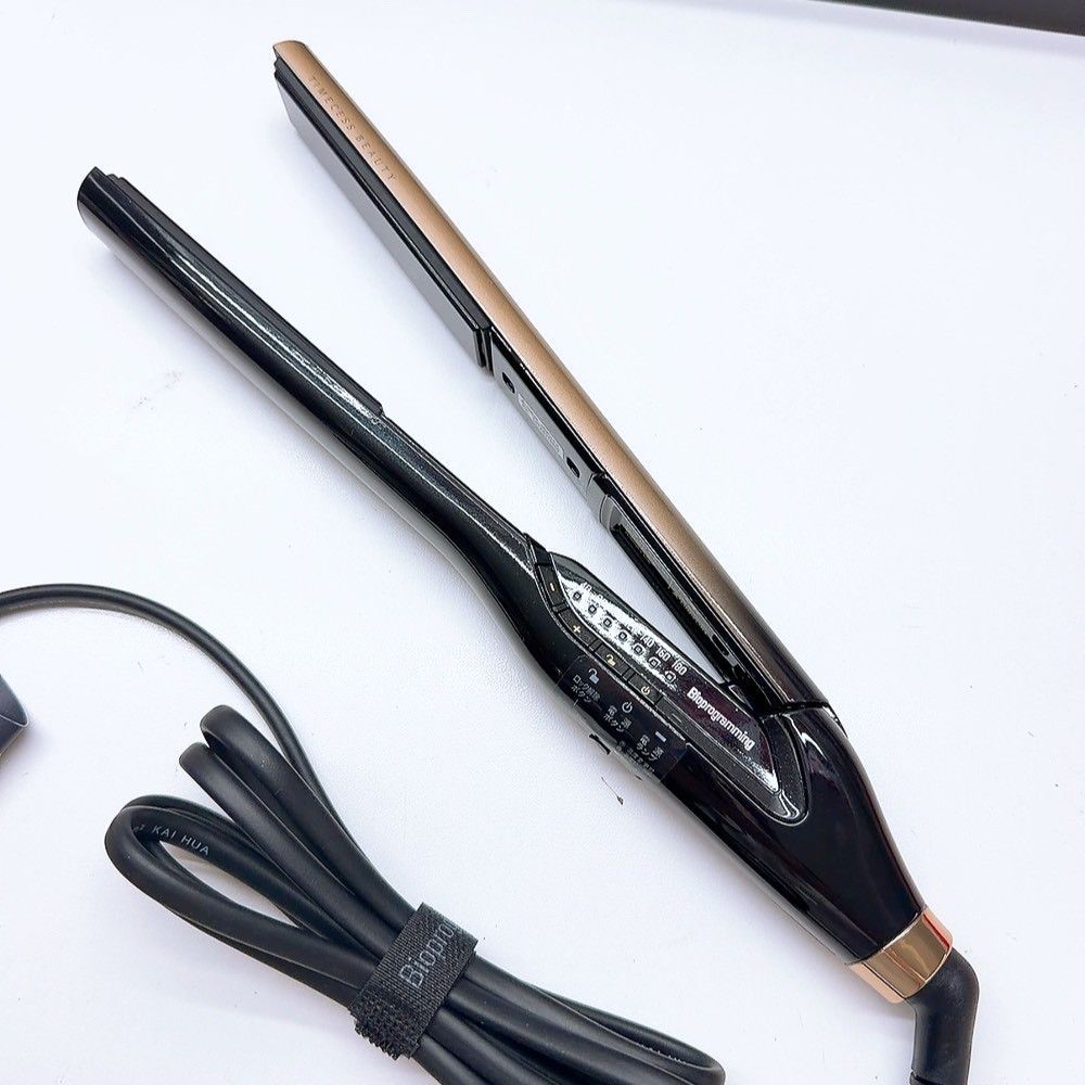 ほぼ未使用＊付属品完備》 リュミエリーナ ヘアビューロン 4D plus