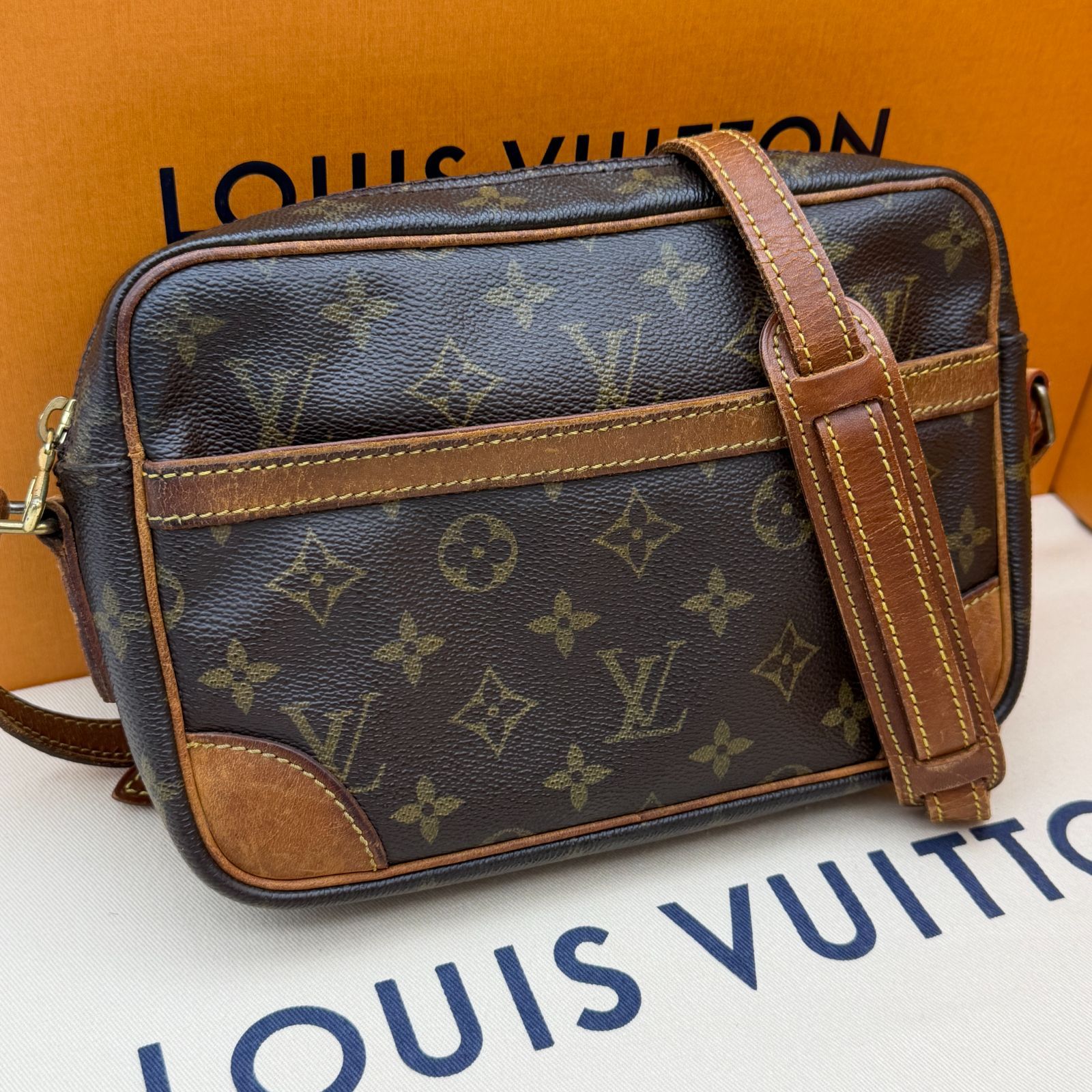 LOUIS VUITTON ショルダーバッグ モノグラム トロカデロ24 良品 - メルカリ