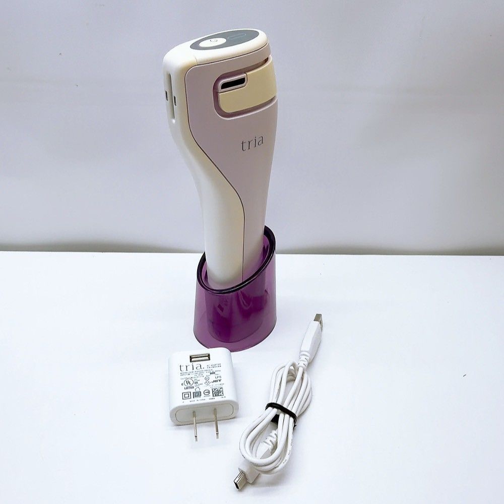 22年製　トリア スキン エイジングケア レーザー Tria ライラック 新品同様＊付属品完備》 トリア スキン エイジングケア レーザー TRIA