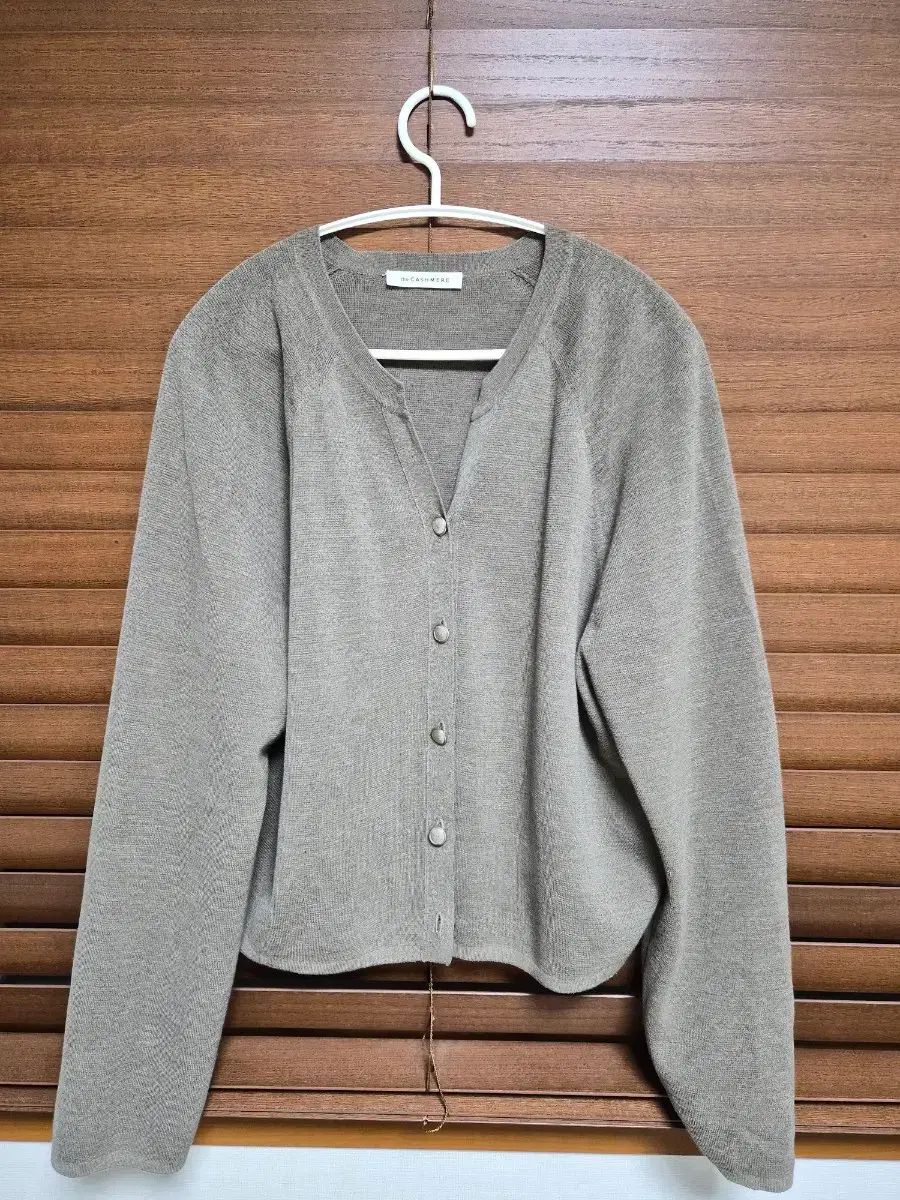 the CASHMERE カーディガン 12,038円