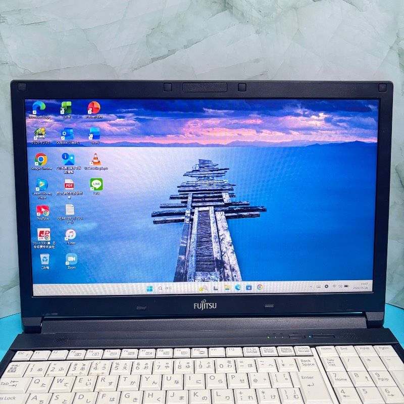 富士通 SSD256GB/8GB Office付ノートPC (i5) - メルカリ