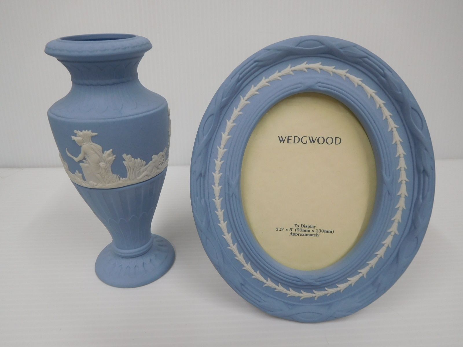 送料無料 WEDGWOOD ジャスパー 花瓶 フォトフレーム 囗T巛