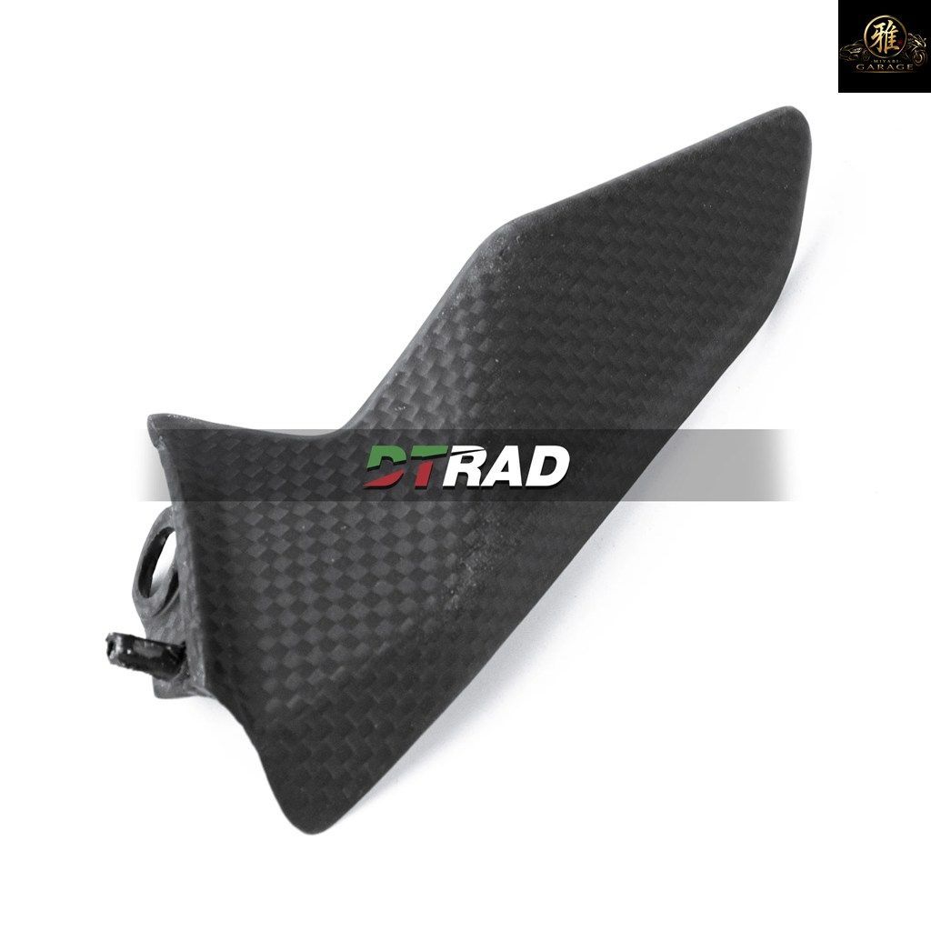 カーボンファイバー製リアアッパーチェーンガード DUCATI PANIGALE V2 2020-2021 DUCATI 1199/899 2012-2014 DUCATI 1299/899 2014-2017