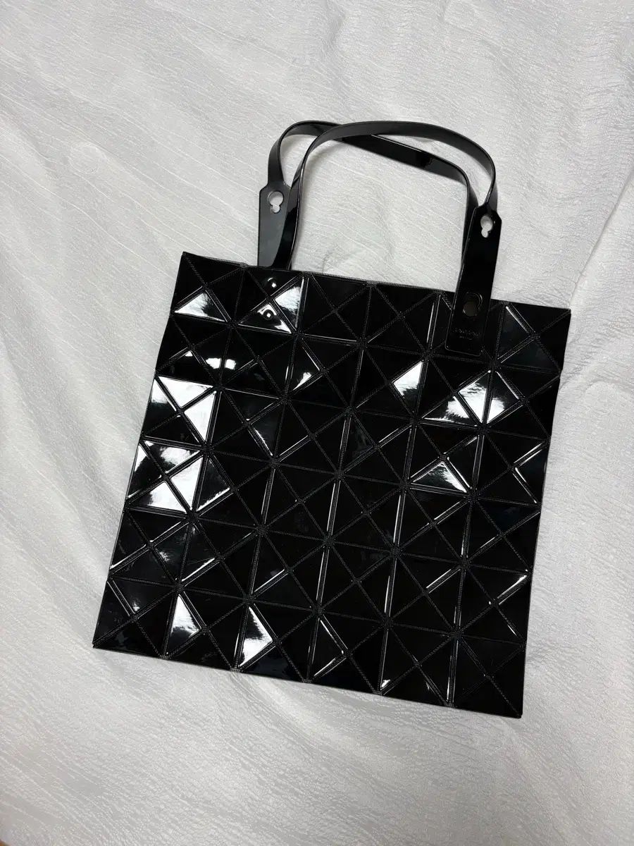 BAO BAO ISSEY MIYAKE バオバオイッセイミヤケ バッグ (ブラック) 28,965円