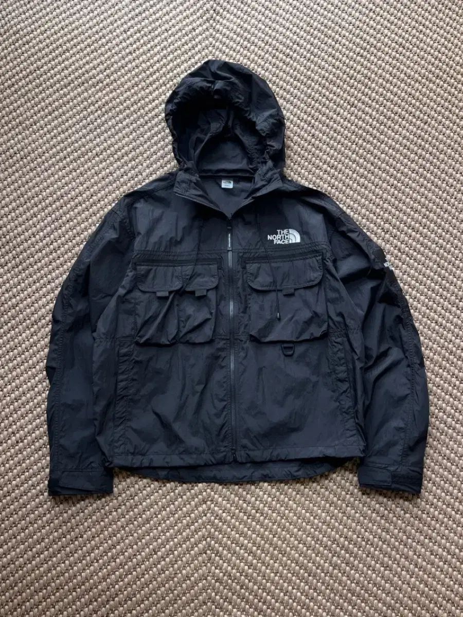 THE NORTH FACE ザノースフェイス 白 ラム ウーブン BIGポケット ウィンドブレーカー