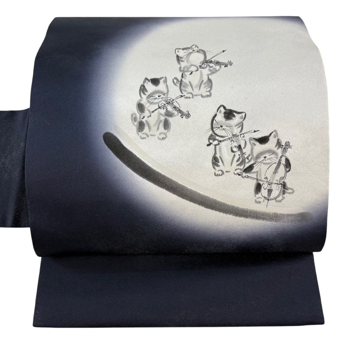 【美品】 名古屋帯 逸品 猫 楽器 銀糸 濃紺 正絹 【中古】 30,420円