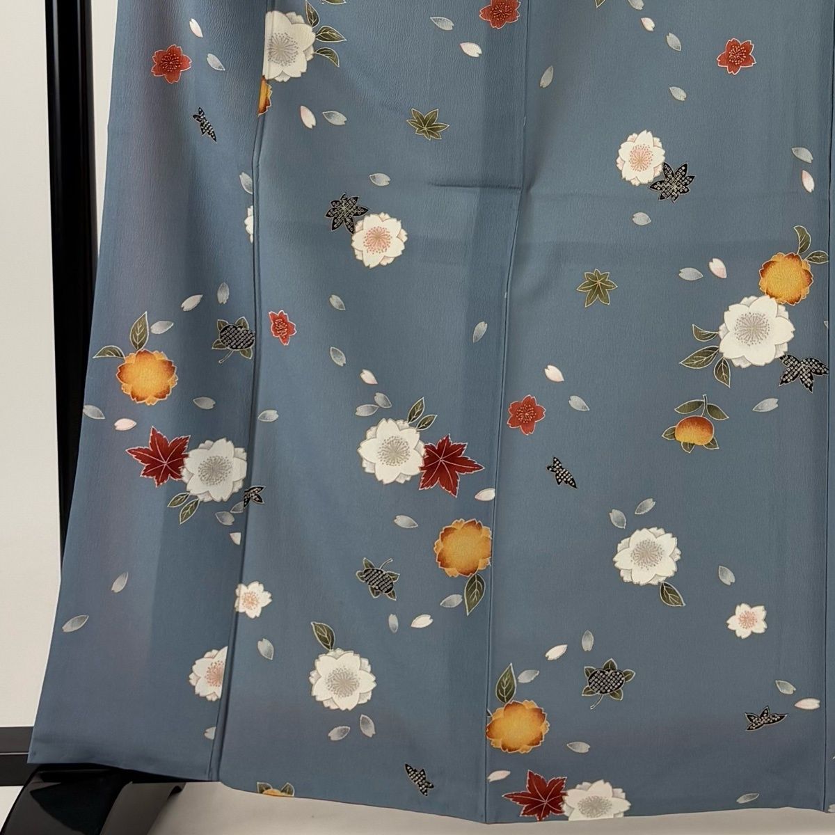 小紋 身丈163.5cm 裄丈64.5cm M 袷 さんび 洗える着物 桜 橘 青灰色