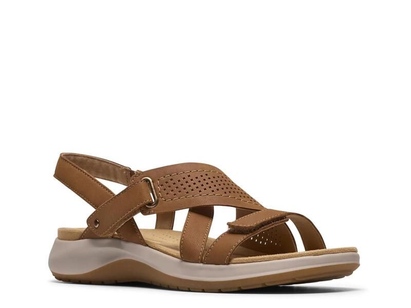 クラークス レディース シューズ サンダル Clarks Maelynn Gem Sandal Tan タン