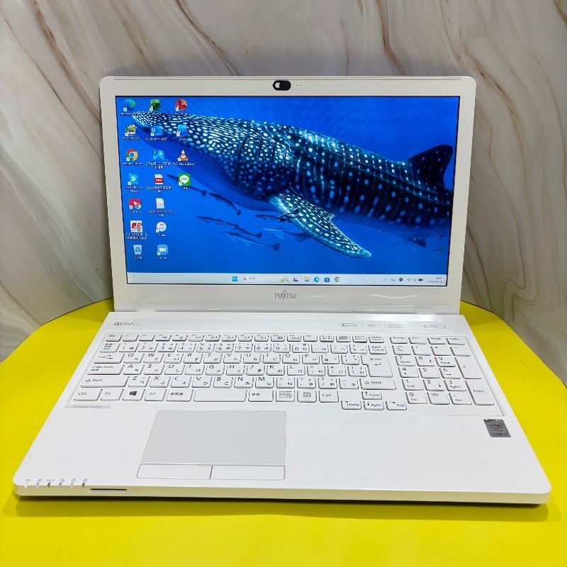 美品】富士通 LIFEBOOK Core i7 SSD256GB Win11 Office付 - メルカリ