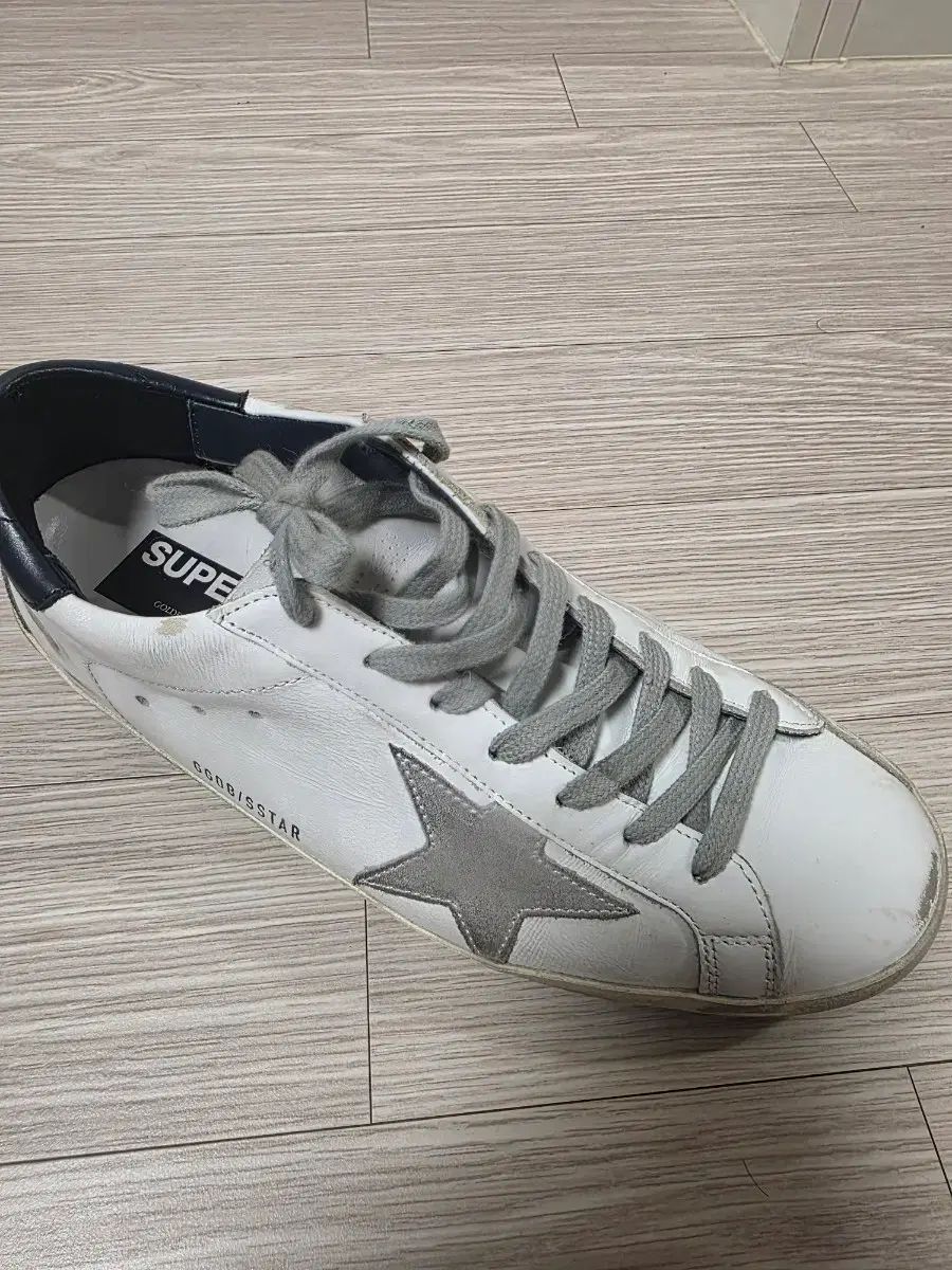 GOLDEN GOOSE ゴールデングース 正規品 メンズ 42サイズ