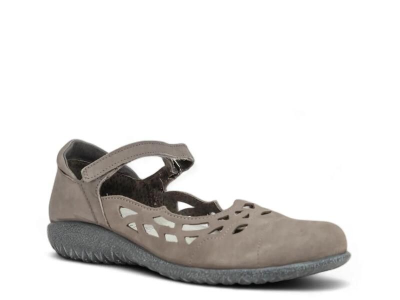 ナオト レディース シューズ パンプス Naot Agathis Mary Jane Flat Grey Nubuck Leather グレー