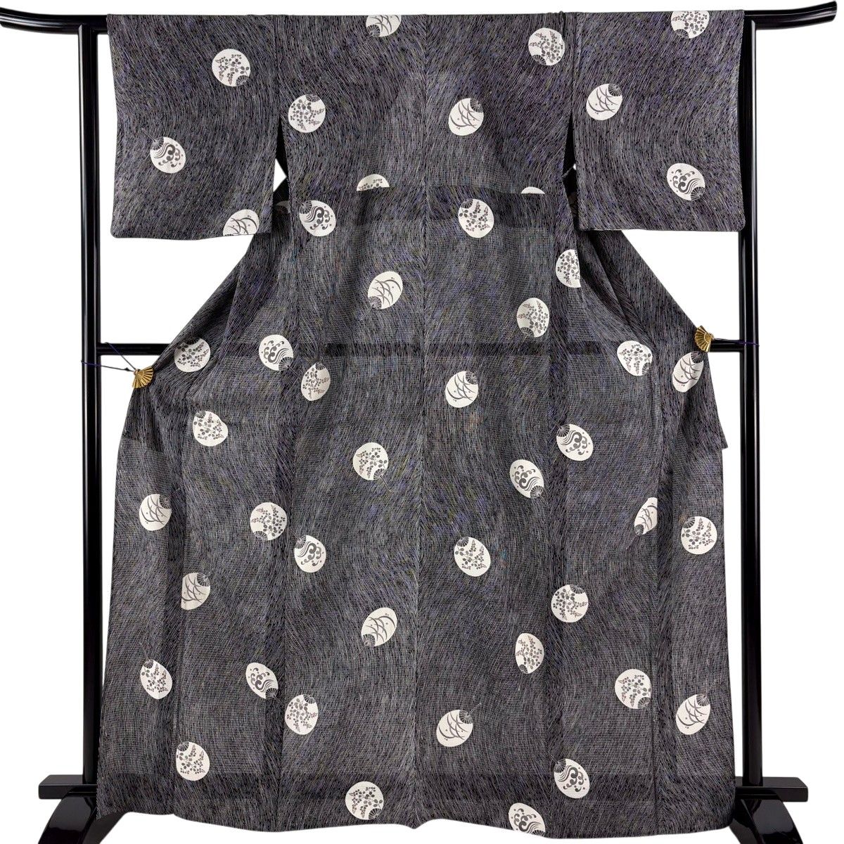 【美品】 小紋 身丈165cm 裄丈62cm S 薄物 絽 落款 団扇 萩 黒 正絹 秀品 【中古】