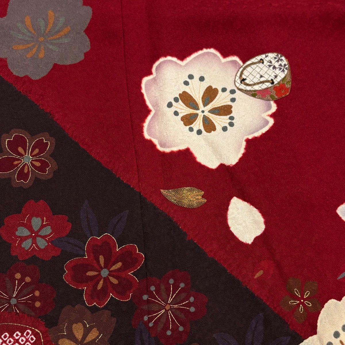 振袖 身丈178cm 裄丈72.5cm L 袷 ぽっくり 桜 刺繍 絞り 茜色 正絹 秀