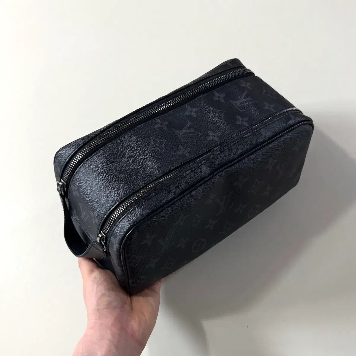 正規品/当日出荷 Louis Vuitton ルイヴィトン エクリプス ドップキット クラッチバッグ