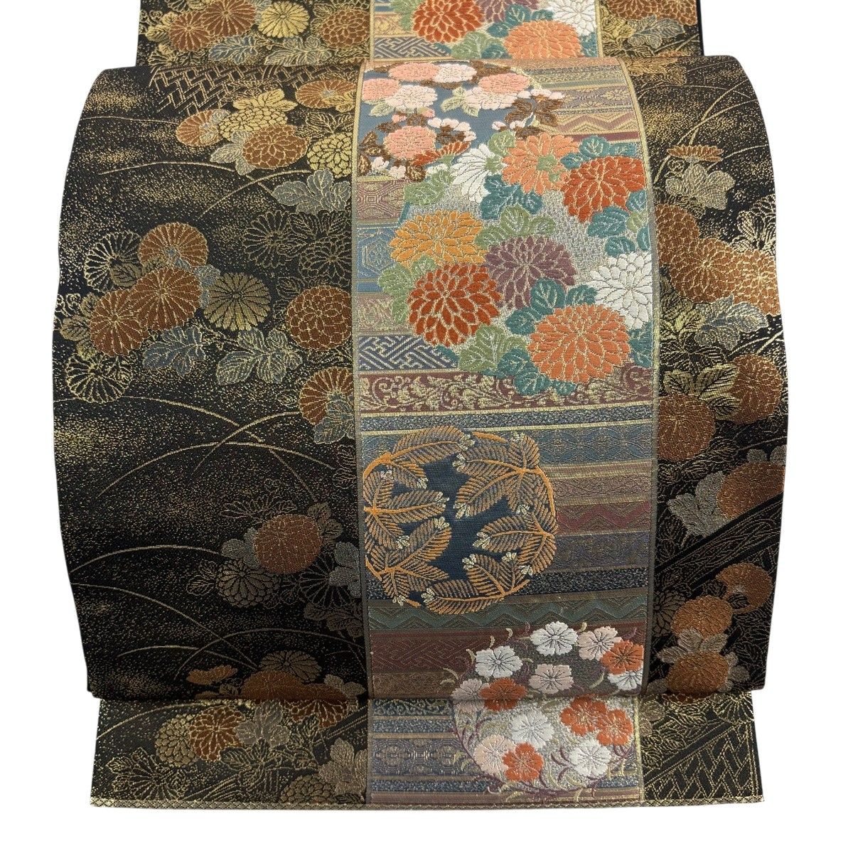【美品】 袋帯 秀品 関西仕立て 花丸文 草花 箔 金糸 黒 六通 正絹 【中古】