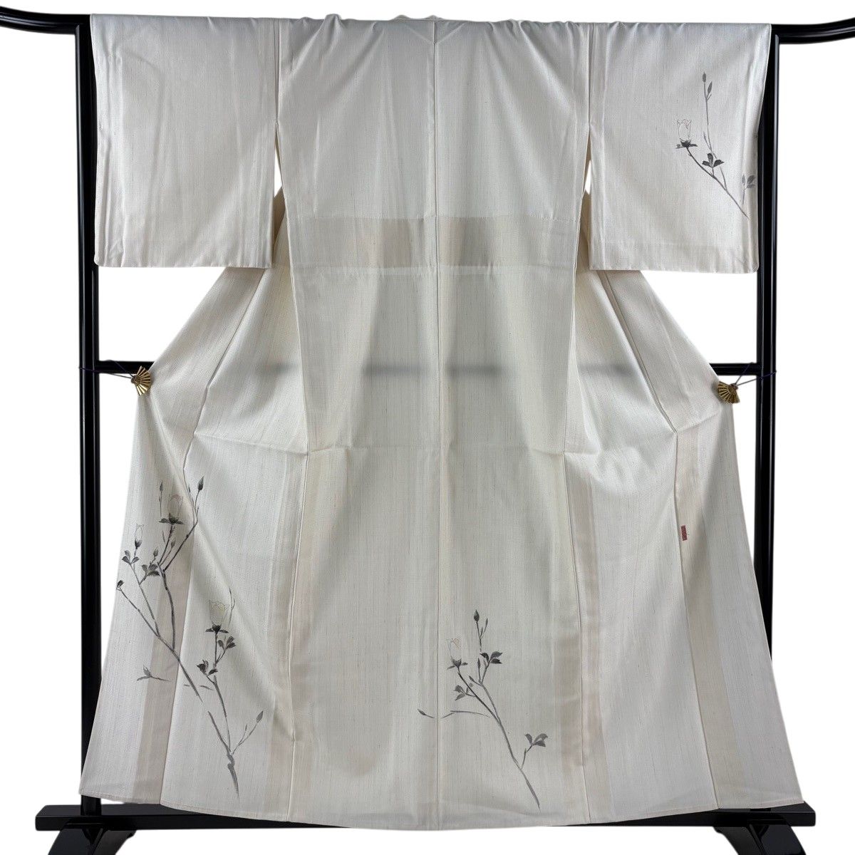 【美品】 付下げ 身丈159cm 裄丈65cm M 単衣 生紬 落款 枝花 ベージュ 正絹 逸品 【中古】 27,232円