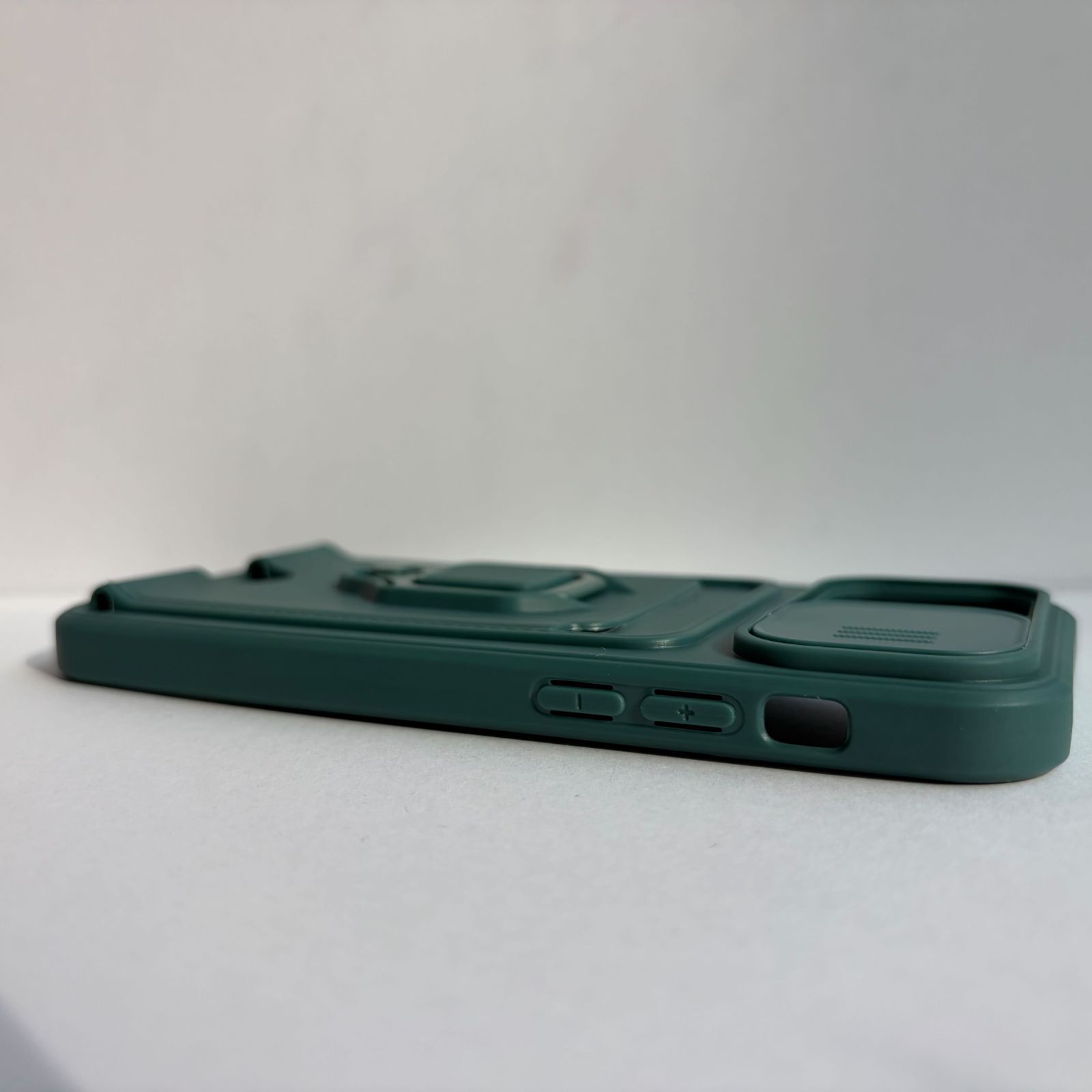iPhone12/12Pro グリーン ショルダーストラップ付ケース - メルカリ