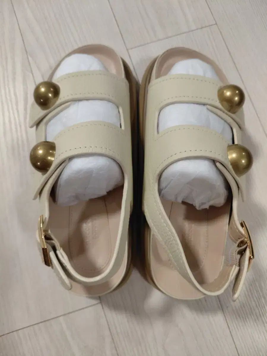 SUECOMMA BONNIE サンダル 8,399円