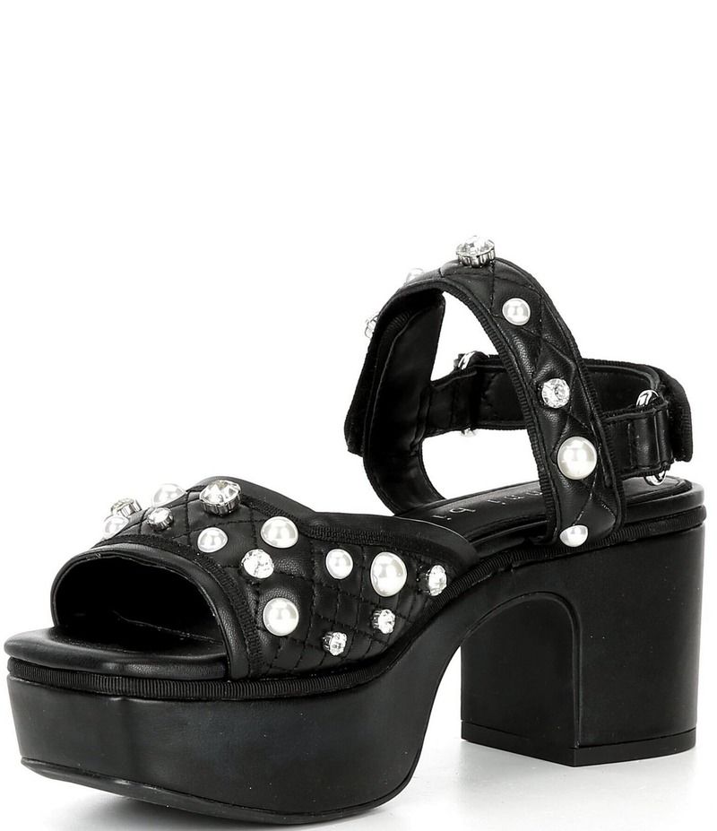 ジャンビニ レディース シューズ サンダル プラットフォーム キルティング レザー Gianni Bini Zoeyy Three Quilted Leather Pearl and Jewel Ornamented Square Toe Platform S ジャンビニ レディース シューズ サンダル プラットフォーム キルティング レザー Gianni Bini Zoeyy Three Quilted Leather Pearl and Jewel Ornamented Square Toe Platform S