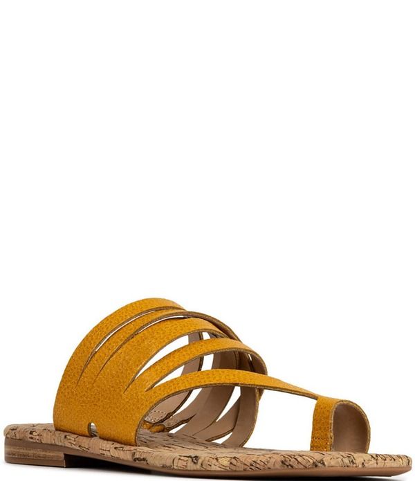 ドナルドプリネール レディース シューズ サンダル レザー Donald Pliner Hazie Leather Strappy Toe Ring Flat Sandalsungold