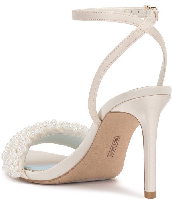 ヴィンスカムート レディース シューズ サンダル アンクル ヒール Vince Camuto Arleem Beaded Band Ankle Higheel Sandals Milk ヴィンスカムート レディース シューズ サンダル アンクル ヒール Vince Camuto Arleem Beaded Band Ankle Higheel Sandals Milk