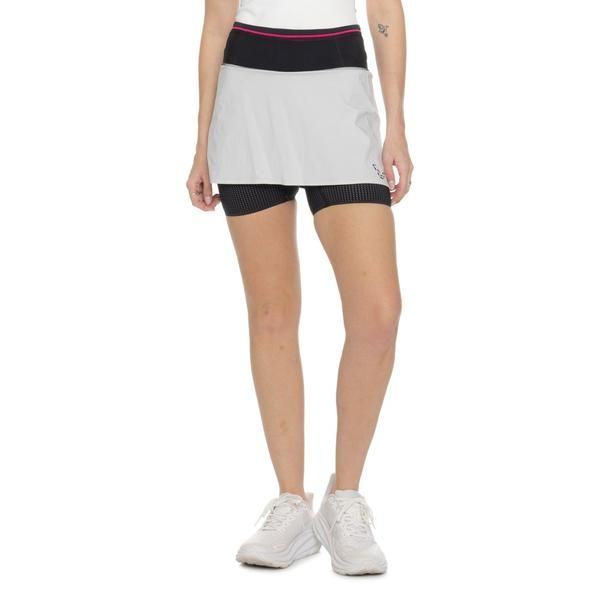 ダイナフィット レディース ボトムスカート ショートパンツ Dynafit DNA Ultra 2in1 Skirt BuiltIn Liner Shorts Nimbus