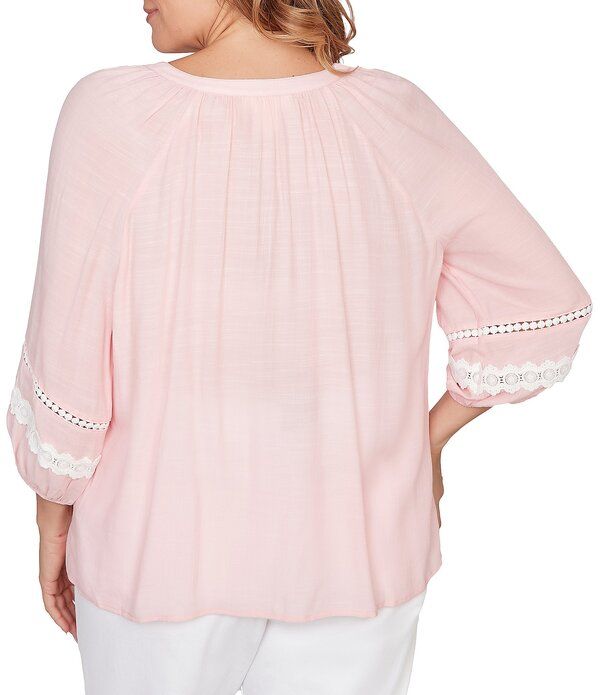 ルビーアールディー レディース トップス シャツ Vネック レーストリム プラスサイズ シルク ブラウス レース Ruby Rd Plusize Silky Gauze Woven Split VNeck 34 Sleeve Lace Trim ButtonF