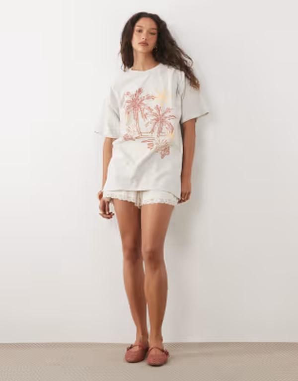 ミスセルフフリッジ レディース トップス Tシャツ プリント Misselfridge oversized Tshirt with seaside print in ecru エクリュ