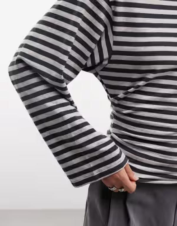 ウィークデイ レディース トップス Tシャツ ウエストマーク Weekday cinched waist long sleeve Tshirt melange Gray melange グレー