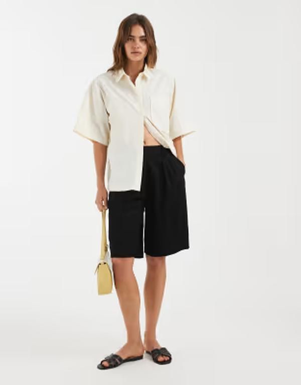 エイソス レディース ボトムス ハーフパンツ・ショーツ ショートパンツ リネン ASOS DESIGN tailored bermuda shorts with linen Black ブラック