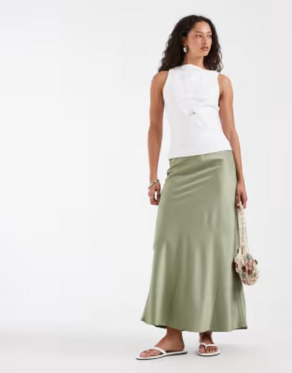 ヴェロモーダ レディース ボトムスカート ミディ サテン Vero Moda satin bias midi skirt in oil green グリーン
