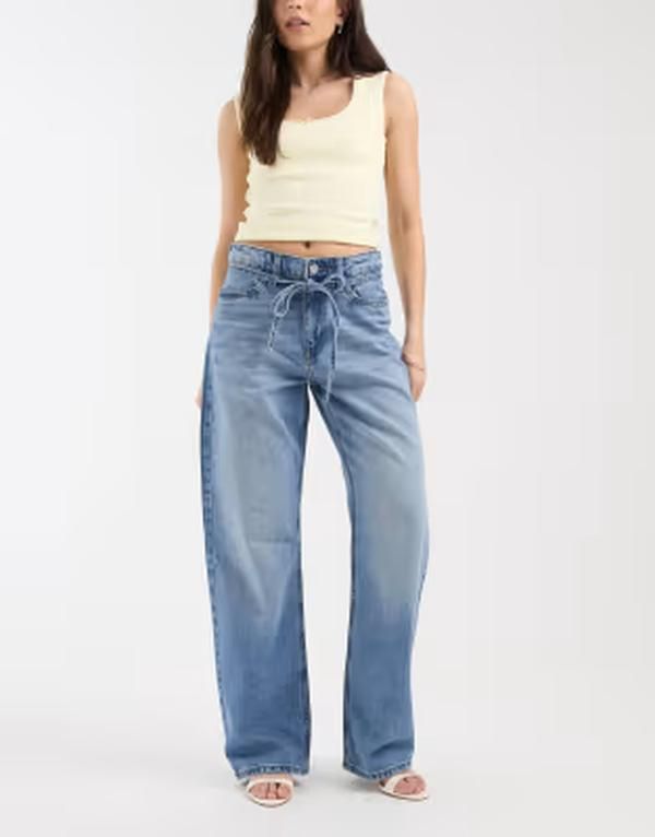 リバーアイランド レディース ボトムス デニムパンツ ワイドレッグ タイディテール ジーンズ River Island tie detail waist wide leg jeans in medium denimedium Denim デニム