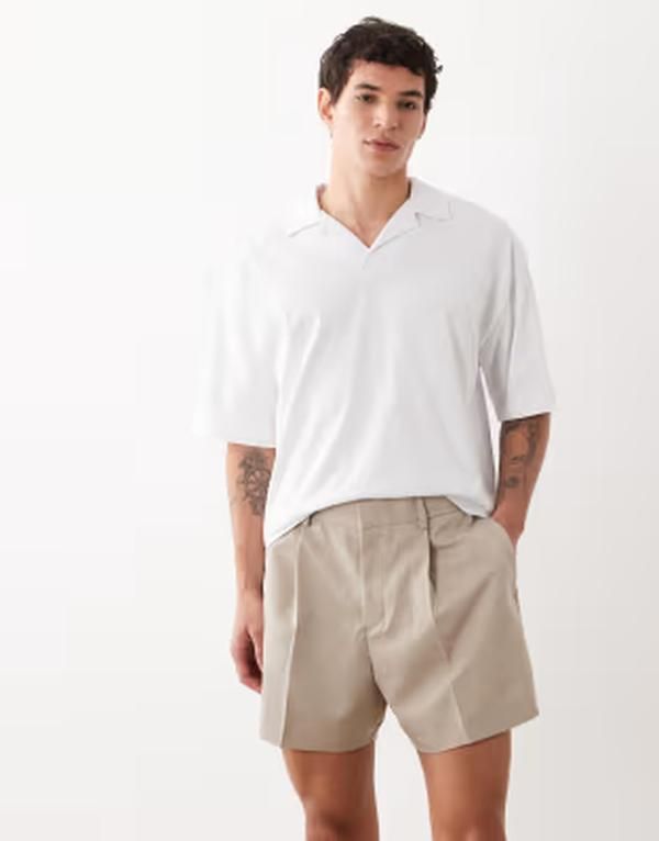 エイソス メンズ ボトムス ハーフパンツ・ショーツ ショートパンツ クロップド ASOS DESIGN smart wide cropped shorts in stone ストーン